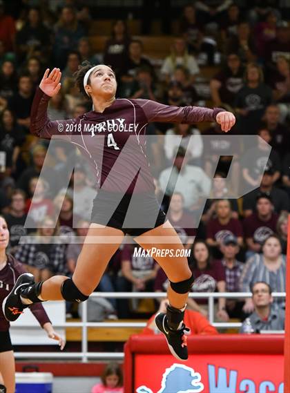 Thumbnail 2 in Troy vs. West (UIL 3A Regional Quarterfinal) photogallery.