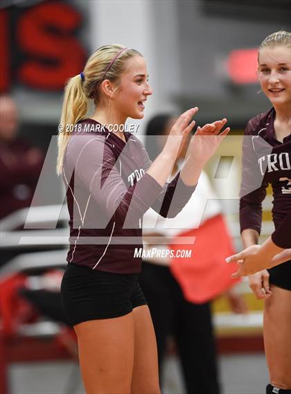 Thumbnail 1 in Troy vs. West (UIL 3A Regional Quarterfinal) photogallery.