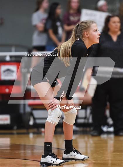 Thumbnail 2 in Troy vs. West (UIL 3A Regional Quarterfinal) photogallery.