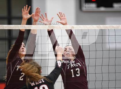 Thumbnail 3 in Troy vs. West (UIL 3A Regional Quarterfinal) photogallery.