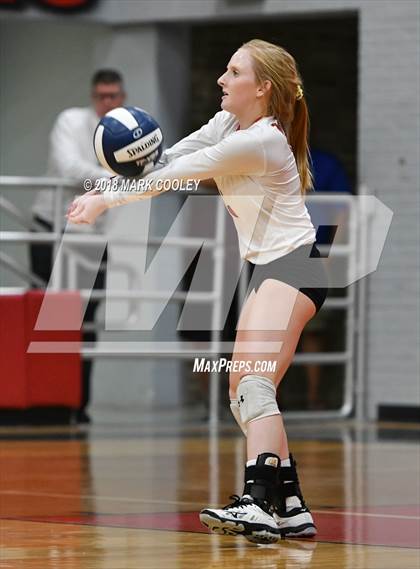 Thumbnail 2 in Troy vs. West (UIL 3A Regional Quarterfinal) photogallery.