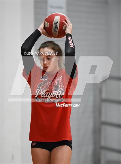 Thumbnail 3 in Troy vs. West (UIL 3A Regional Quarterfinal) photogallery.