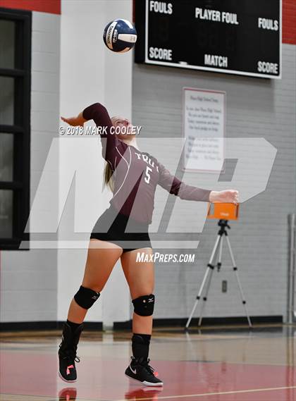 Thumbnail 3 in Troy vs. West (UIL 3A Regional Quarterfinal) photogallery.