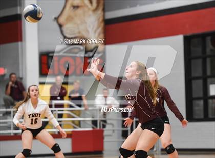 Thumbnail 2 in Troy vs. West (UIL 3A Regional Quarterfinal) photogallery.