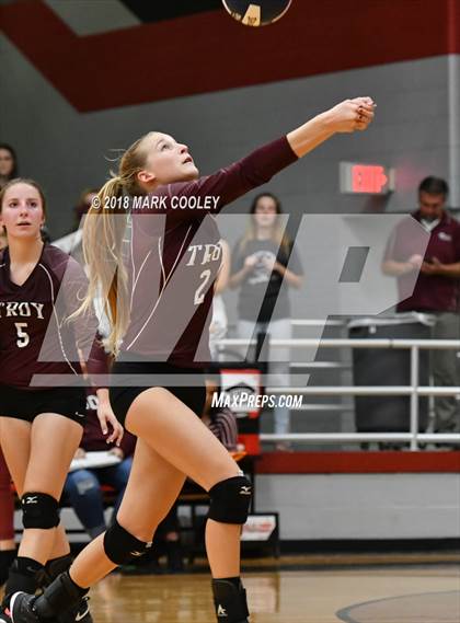 Thumbnail 2 in Troy vs. West (UIL 3A Regional Quarterfinal) photogallery.