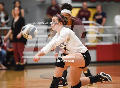 Thumbnail 2 in Troy vs. West (UIL 3A Regional Quarterfinal) photogallery.