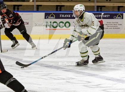 Thumbnail 3 in Williamsville North vs. Mamaroneck  (NYSPHSAA Division I Semifinal) photogallery.