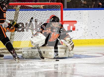 Thumbnail 3 in Williamsville North vs. Mamaroneck  (NYSPHSAA Division I Semifinal) photogallery.