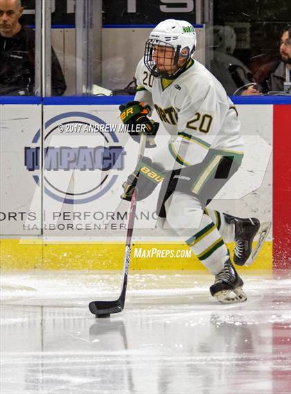 Thumbnail 1 in Williamsville North vs. Mamaroneck  (NYSPHSAA Division I Semifinal) photogallery.