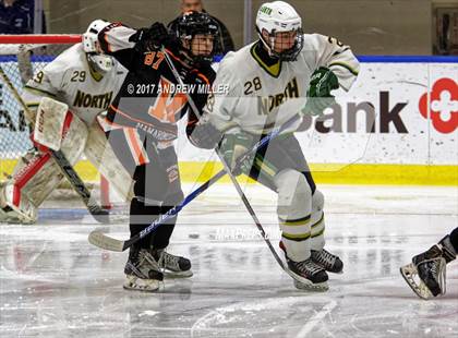 Thumbnail 1 in Williamsville North vs. Mamaroneck  (NYSPHSAA Division I Semifinal) photogallery.