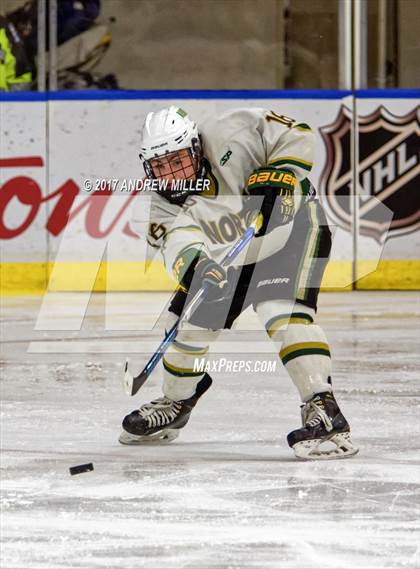 Thumbnail 2 in Williamsville North vs. Mamaroneck  (NYSPHSAA Division I Semifinal) photogallery.