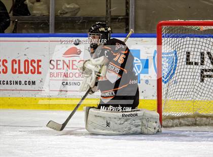 Thumbnail 3 in Williamsville North vs. Mamaroneck  (NYSPHSAA Division I Semifinal) photogallery.