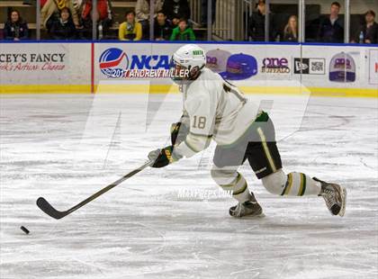 Thumbnail 2 in Williamsville North vs. Mamaroneck  (NYSPHSAA Division I Semifinal) photogallery.