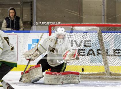 Thumbnail 3 in Williamsville North vs. Mamaroneck  (NYSPHSAA Division I Semifinal) photogallery.