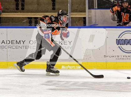Thumbnail 1 in Williamsville North vs. Mamaroneck  (NYSPHSAA Division I Semifinal) photogallery.