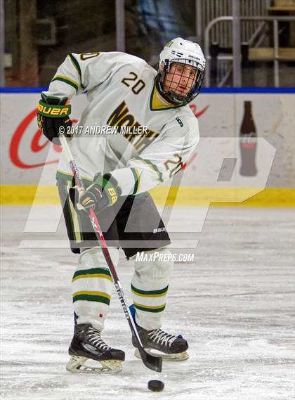 Thumbnail 1 in Williamsville North vs. Mamaroneck  (NYSPHSAA Division I Semifinal) photogallery.