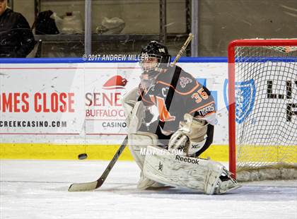 Thumbnail 3 in Williamsville North vs. Mamaroneck  (NYSPHSAA Division I Semifinal) photogallery.
