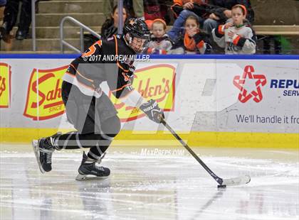 Thumbnail 1 in Williamsville North vs. Mamaroneck  (NYSPHSAA Division I Semifinal) photogallery.