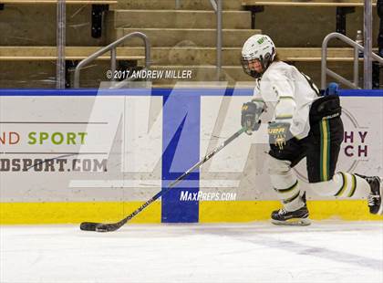Thumbnail 1 in Williamsville North vs. Mamaroneck  (NYSPHSAA Division I Semifinal) photogallery.