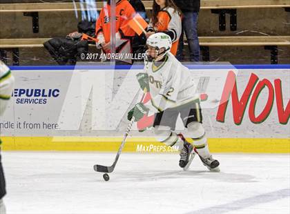 Thumbnail 1 in Williamsville North vs. Mamaroneck  (NYSPHSAA Division I Semifinal) photogallery.