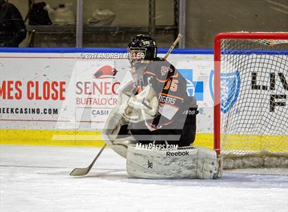 Thumbnail 1 in Williamsville North vs. Mamaroneck  (NYSPHSAA Division I Semifinal) photogallery.