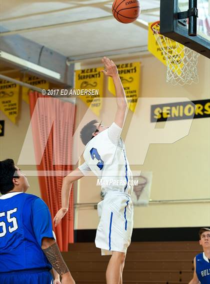 Thumbnail 3 in Smith Valley vs. Bishop Union photogallery.