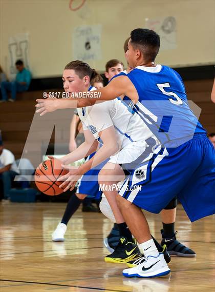 Thumbnail 3 in Smith Valley vs. Bishop Union photogallery.