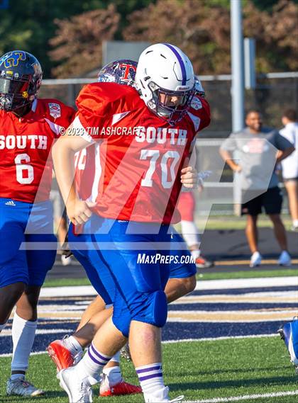 Thumbnail 3 in Murat Shrine North South Football Classic photogallery.