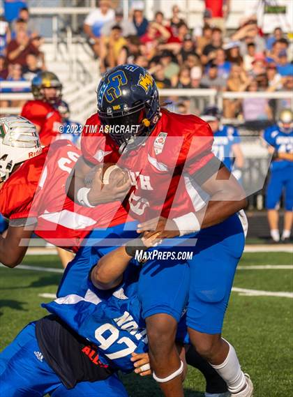Thumbnail 3 in Murat Shrine North South Football Classic photogallery.