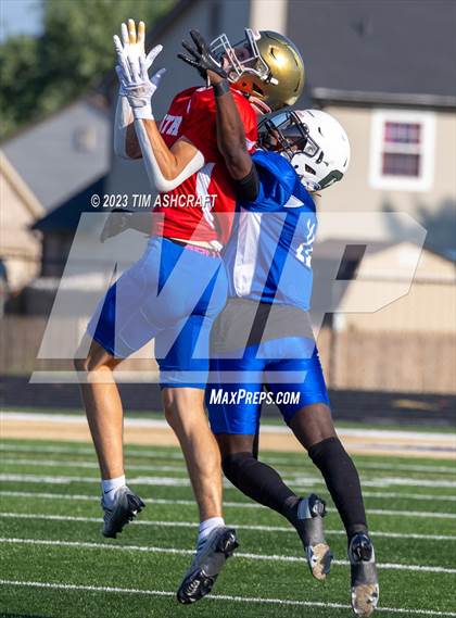 Thumbnail 3 in Murat Shrine North South Football Classic photogallery.