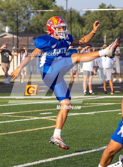 Thumbnail 3 in Murat Shrine North South Football Classic photogallery.
