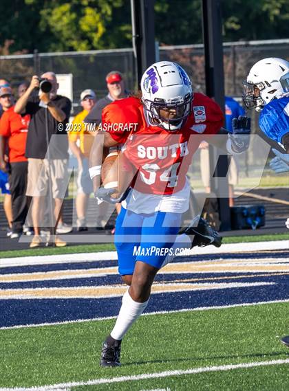 Thumbnail 3 in Murat Shrine North South Football Classic photogallery.