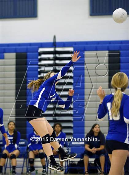 Thumbnail 1 in Hilmar vs. Mountain House photogallery.