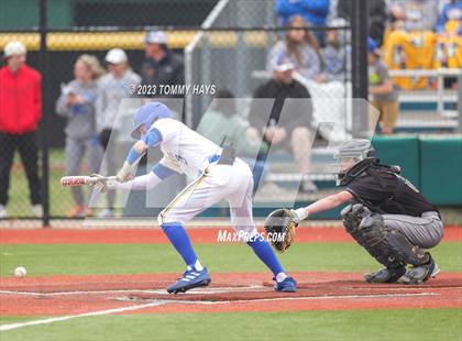 Thumbnail 1 in Comanche @ Brock photogallery.