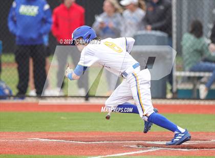 Thumbnail 3 in Comanche @ Brock photogallery.