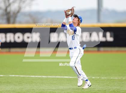 Thumbnail 3 in Comanche @ Brock photogallery.