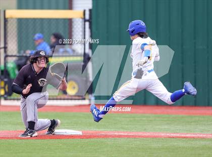 Thumbnail 2 in Comanche @ Brock photogallery.