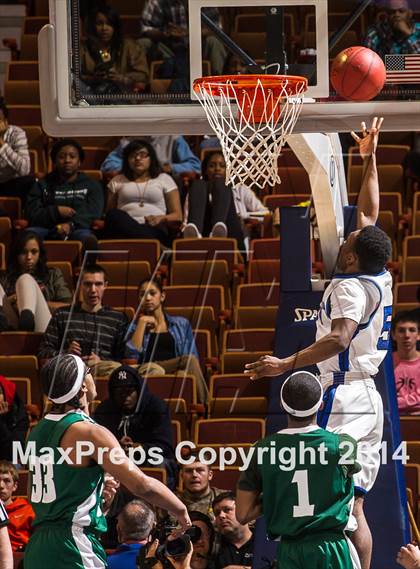 Thumbnail 2 in Weaver vs. East Catholic (CIAC Class M Final) photogallery.