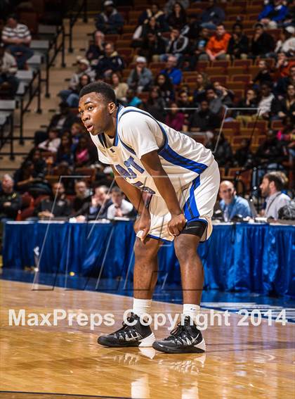 Thumbnail 2 in Weaver vs. East Catholic (CIAC Class M Final) photogallery.