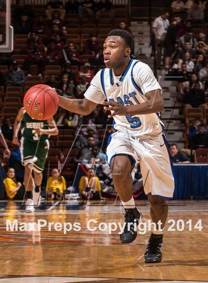 Thumbnail 2 in Weaver vs. East Catholic (CIAC Class M Final) photogallery.