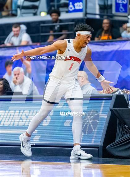 Thumbnail 2 in Hawthorne vs. Crossroad Academy (FHSAA Rural Class Final) photogallery.
