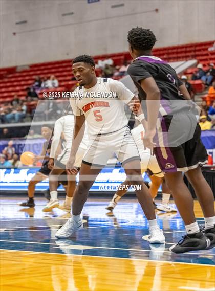 Thumbnail 1 in Hawthorne vs. Crossroad Academy (FHSAA Rural Class Final) photogallery.