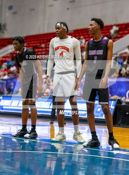Thumbnail 2 in Hawthorne vs. Crossroad Academy (FHSAA Rural Class Final) photogallery.