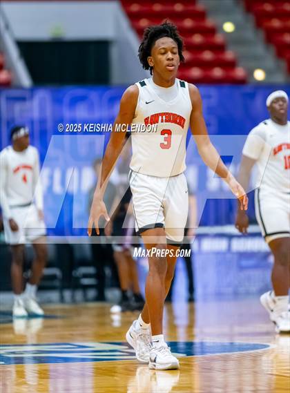 Thumbnail 3 in Hawthorne vs. Crossroad Academy (FHSAA Rural Class Final) photogallery.