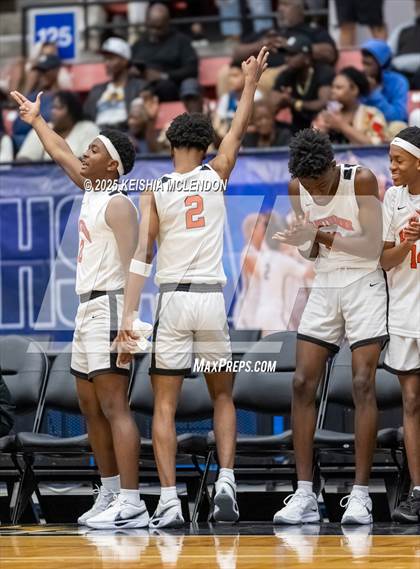 Thumbnail 1 in Hawthorne vs. Crossroad Academy (FHSAA Rural Class Final) photogallery.