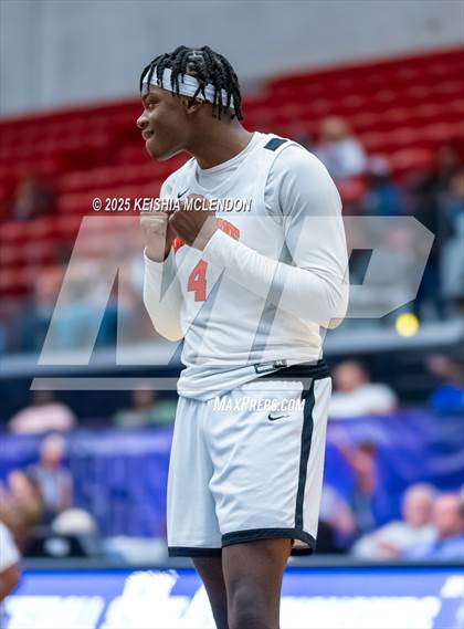 Thumbnail 1 in Hawthorne vs. Crossroad Academy (FHSAA Rural Class Final) photogallery.
