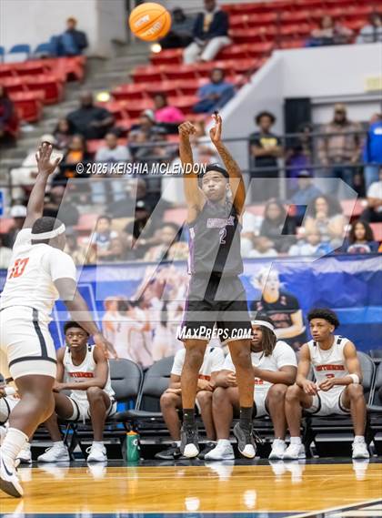 Thumbnail 2 in Hawthorne vs. Crossroad Academy (FHSAA Rural Class Final) photogallery.