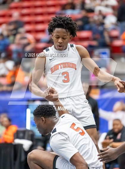 Thumbnail 3 in Hawthorne vs. Crossroad Academy (FHSAA Rural Class Final) photogallery.