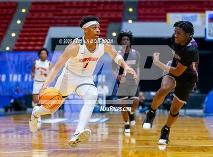 Thumbnail 1 in Hawthorne vs. Crossroad Academy (FHSAA Rural Class Final) photogallery.