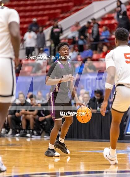 Thumbnail 3 in Hawthorne vs. Crossroad Academy (FHSAA Rural Class Final) photogallery.
